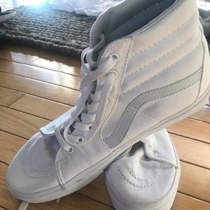 Vans White Hi-Tops size 8.5 men’s/10.0 women’s